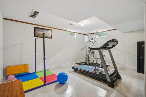 Tiny photo for 4200 Tanglewood Road, Bettendorf, IA 52722 (MLS # 12760455)