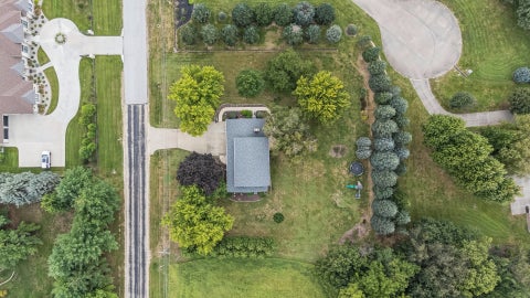 Tiny photo for 4200 Tanglewood Road, Bettendorf, IA 52722 (MLS # 12760455)