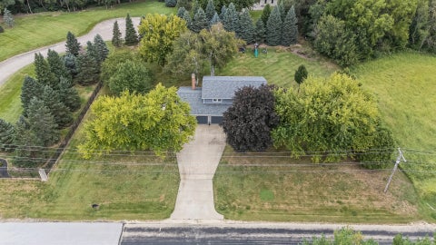 Tiny photo for 4200 Tanglewood Road, Bettendorf, IA 52722 (MLS # 12760455)