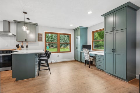 Tiny photo for 4200 Tanglewood Road, Bettendorf, IA 52722 (MLS # 12760455)