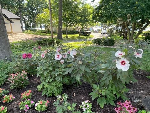 Tiny photo for 42429 N Woodbine Avenue, Antioch, IL 60002 (MLS # 12584355)