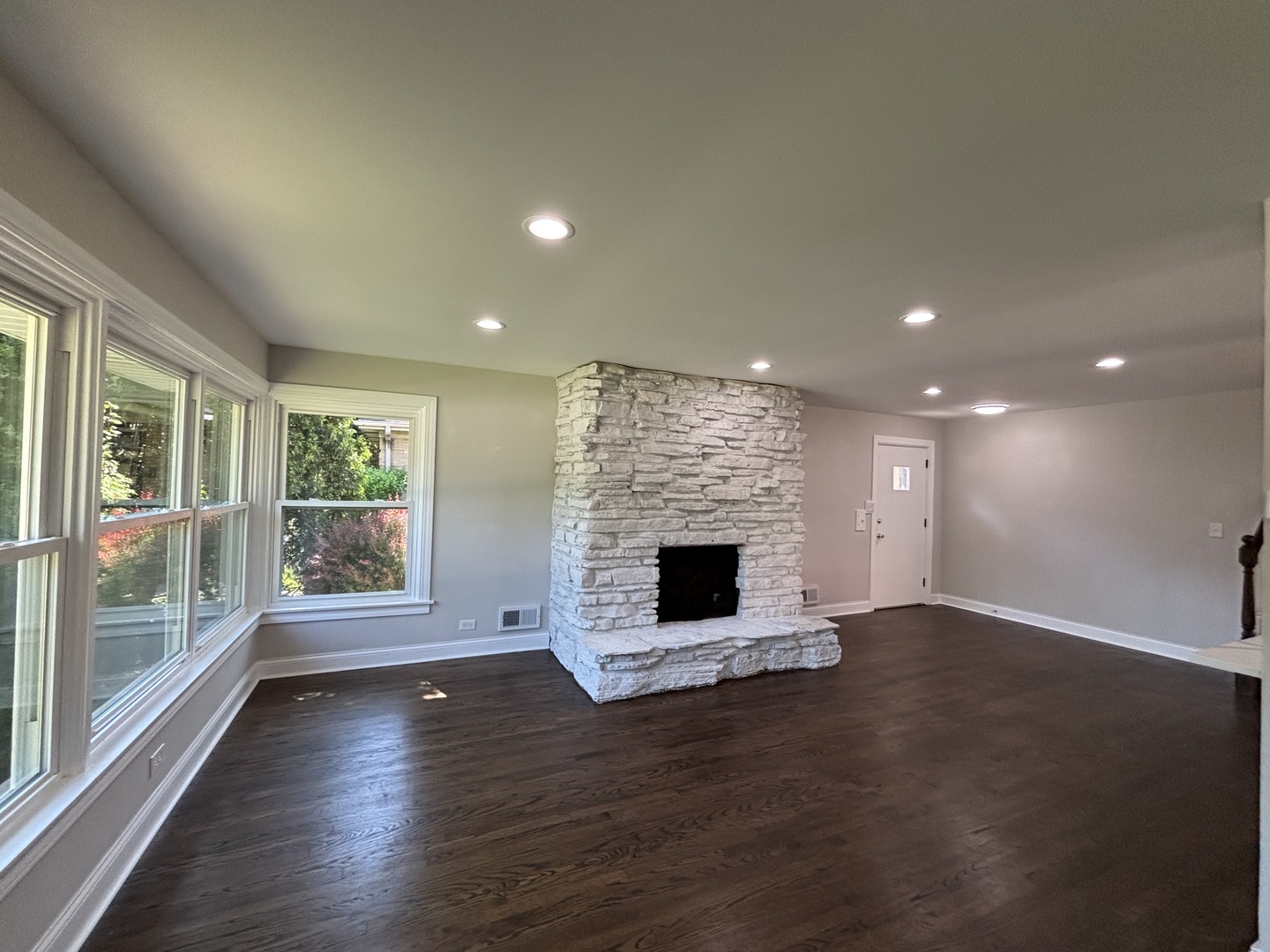2036 Lake Avenue
