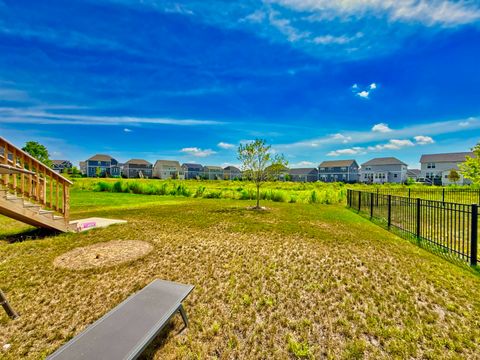 Tiny photo for 1447 Kessler Drive, Mundelein, IL 60060 (MLS # 12442720)