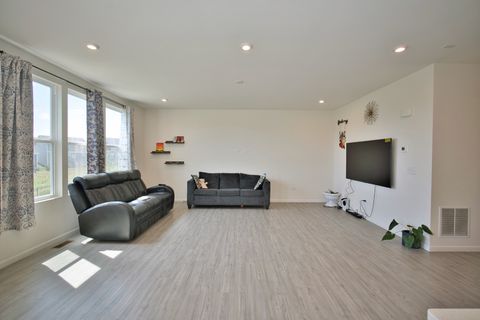 Tiny photo for 1447 Kessler Drive, Mundelein, IL 60060 (MLS # 12442720)