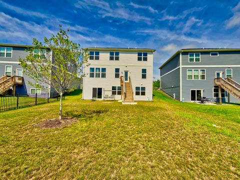 Tiny photo for 1447 Kessler Drive, Mundelein, IL 60060 (MLS # 12442720)