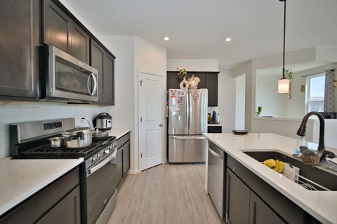 Tiny photo for 1447 Kessler Drive, Mundelein, IL 60060 (MLS # 12442720)