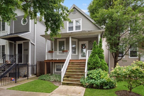 Photo of 4150 N Whipple Street, Chicago, IL 60618 (MLS # 12757296)