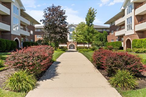 Tiny photo for 714 W 63rd Street #202, Westmont, IL 60559 (MLS # 12489939)
