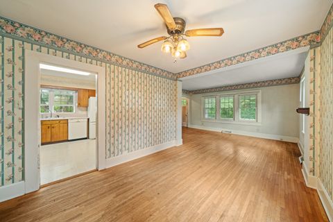 Tiny photo for 1977 County Line Road, Sandwich, IL 60548 (MLS # 12638283)