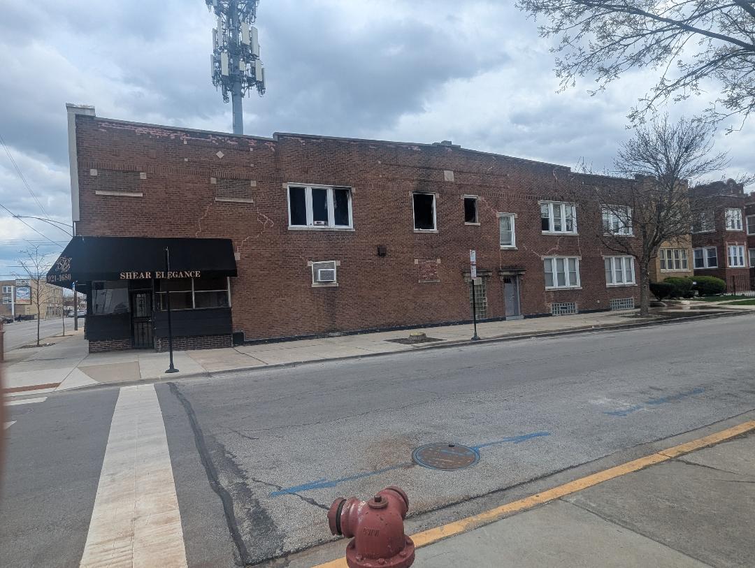 5725 W Division Street