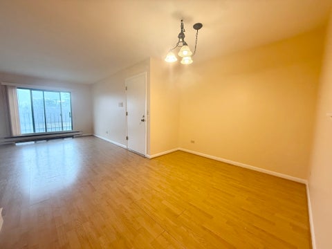 Tiny photo for 200 S Waters Edge Drive #202, Glendale Heights, IL 60139 (MLS # 12695164)
