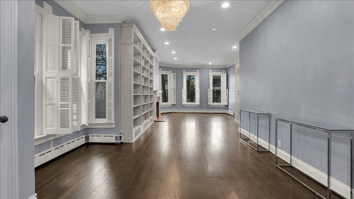 5743 S Kimbark Avenue, Chicago, IL, 60637 3 5743 S Kimbark Avenue