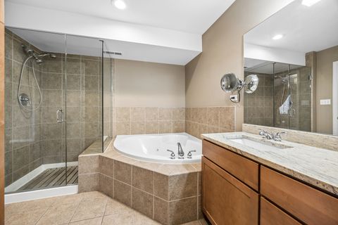 Tiny photo for 420 Pennsylvania Way, Oak Park, IL 60302 (MLS # 12578895)