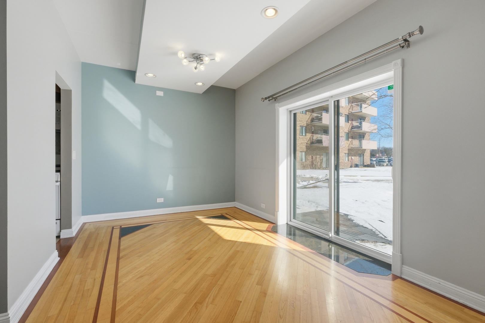 1463 Mercury Drive 115