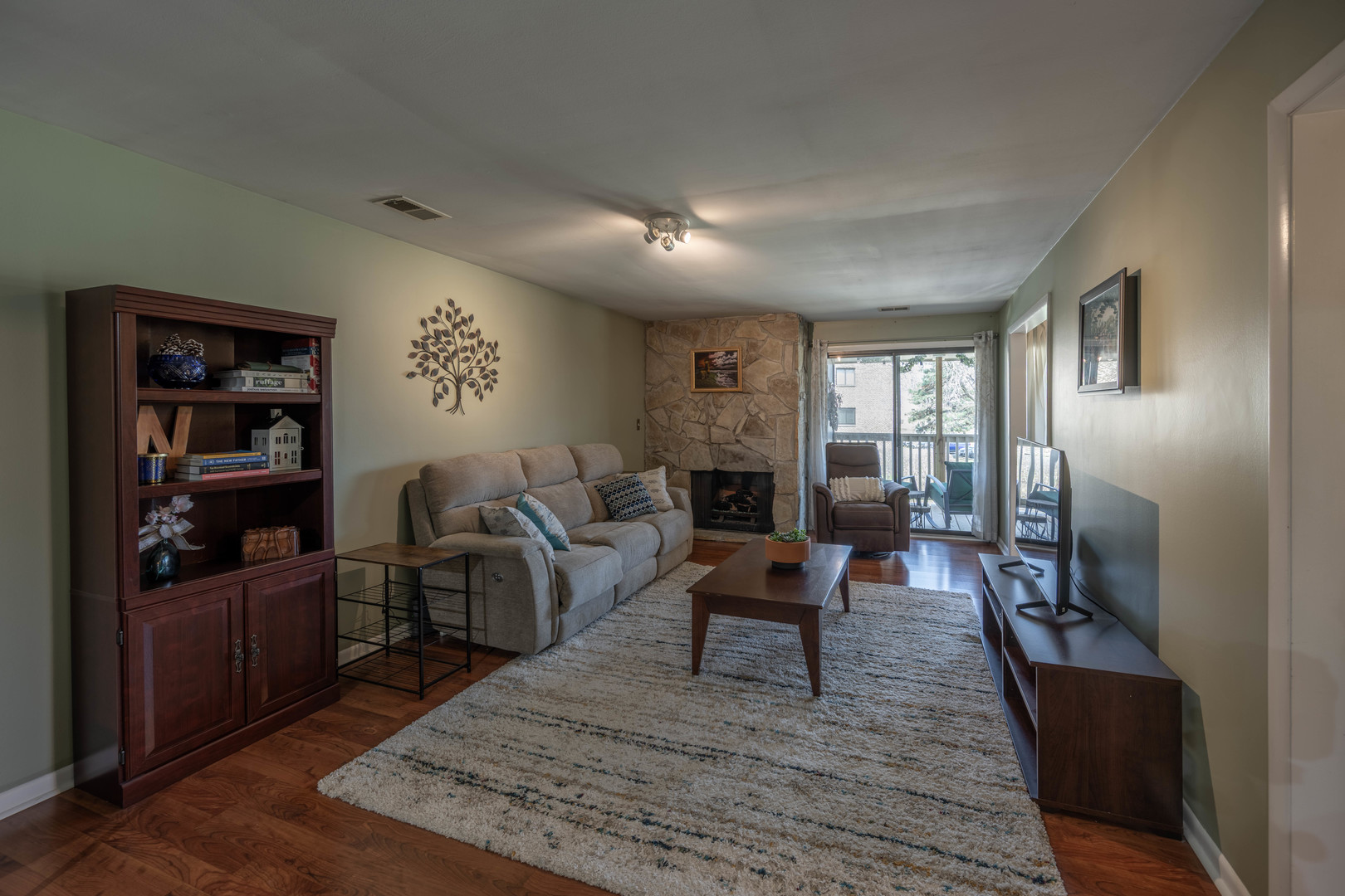 1495 S County Farm Road 2-3