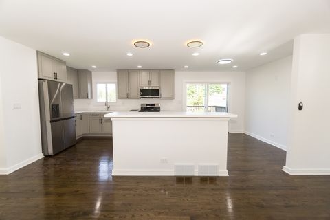 Tiny photo for 110 S Evergreen Avenue, Addison, IL 60101 (MLS # 12375593)