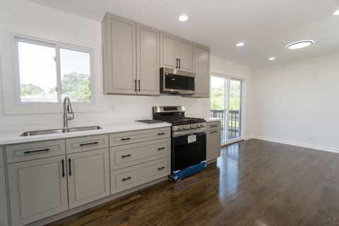Tiny photo for 110 S Evergreen Avenue, Addison, IL 60101 (MLS # 12375593)