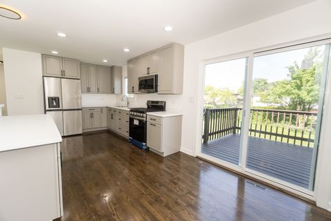 Tiny photo for 110 S Evergreen Avenue, Addison, IL 60101 (MLS # 12375593)