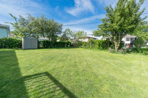 Tiny photo for 110 S Evergreen Avenue, Addison, IL 60101 (MLS # 12375593)