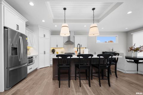 Tiny photo for 4345 PRESTWICK Court, Bettendorf, IA 52722 (MLS # QC4269093)