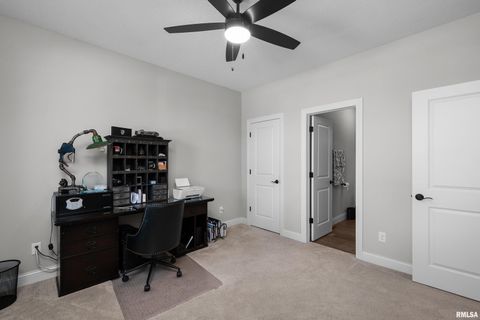 Tiny photo for 4345 PRESTWICK Court, Bettendorf, IA 52722 (MLS # QC4269093)