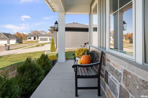 Tiny photo for 4345 PRESTWICK Court, Bettendorf, IA 52722 (MLS # QC4269093)