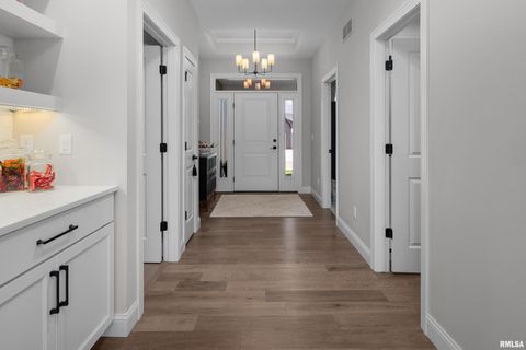 Tiny photo for 4345 PRESTWICK Court, Bettendorf, IA 52722 (MLS # QC4269093)