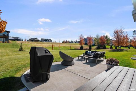 Tiny photo for 4345 PRESTWICK Court, Bettendorf, IA 52722 (MLS # QC4269093)