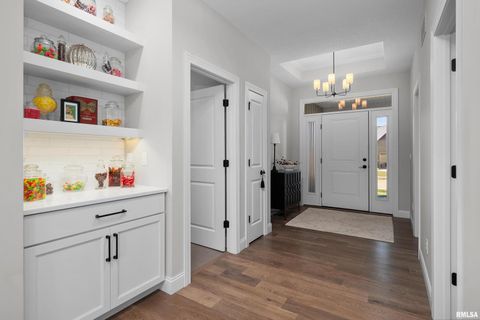 Tiny photo for 4345 PRESTWICK Court, Bettendorf, IA 52722 (MLS # QC4269093)