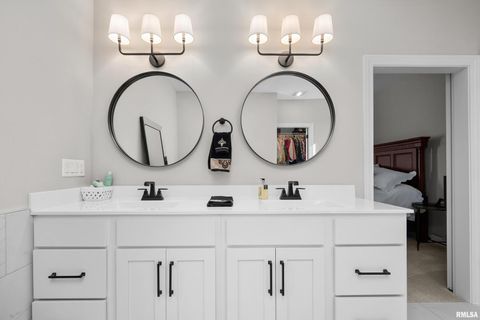 Tiny photo for 4345 PRESTWICK Court, Bettendorf, IA 52722 (MLS # QC4269093)