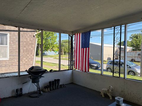 Tiny photo for 1614 Pine Street, Murphysboro, IL 62966 (MLS # 12643044)