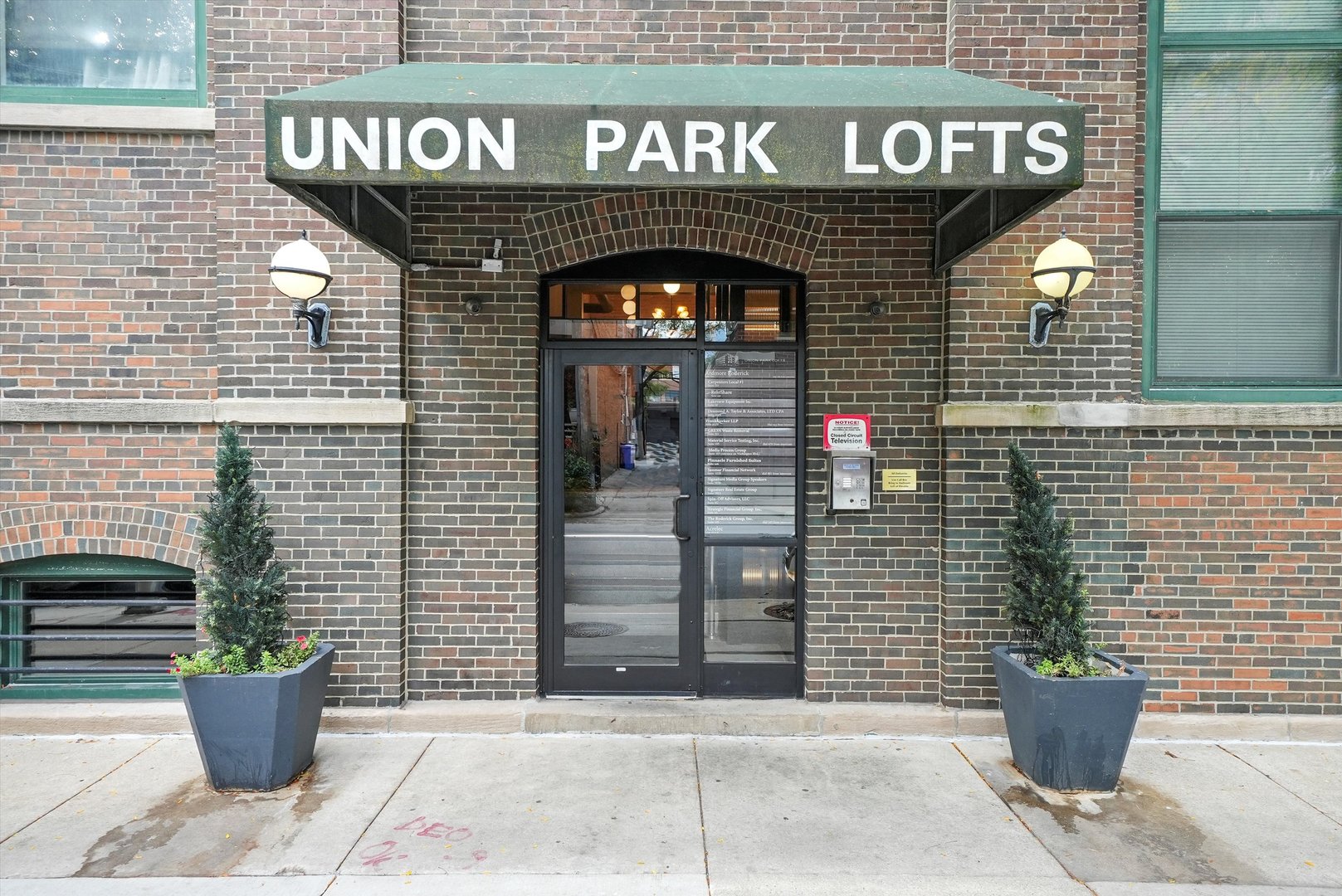 1327 W Washington Boulevard 106