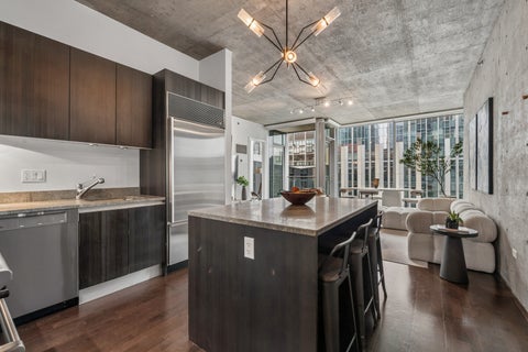 Tiny photo for 600 N Fairbanks Court #1905, Chicago, IL 60611 (MLS # 12773648)