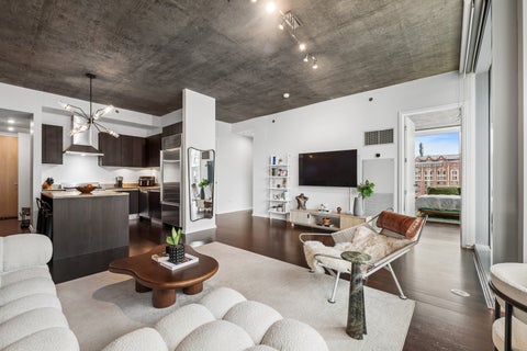 Tiny photo for 600 N Fairbanks Court #1905, Chicago, IL 60611 (MLS # 12773648)