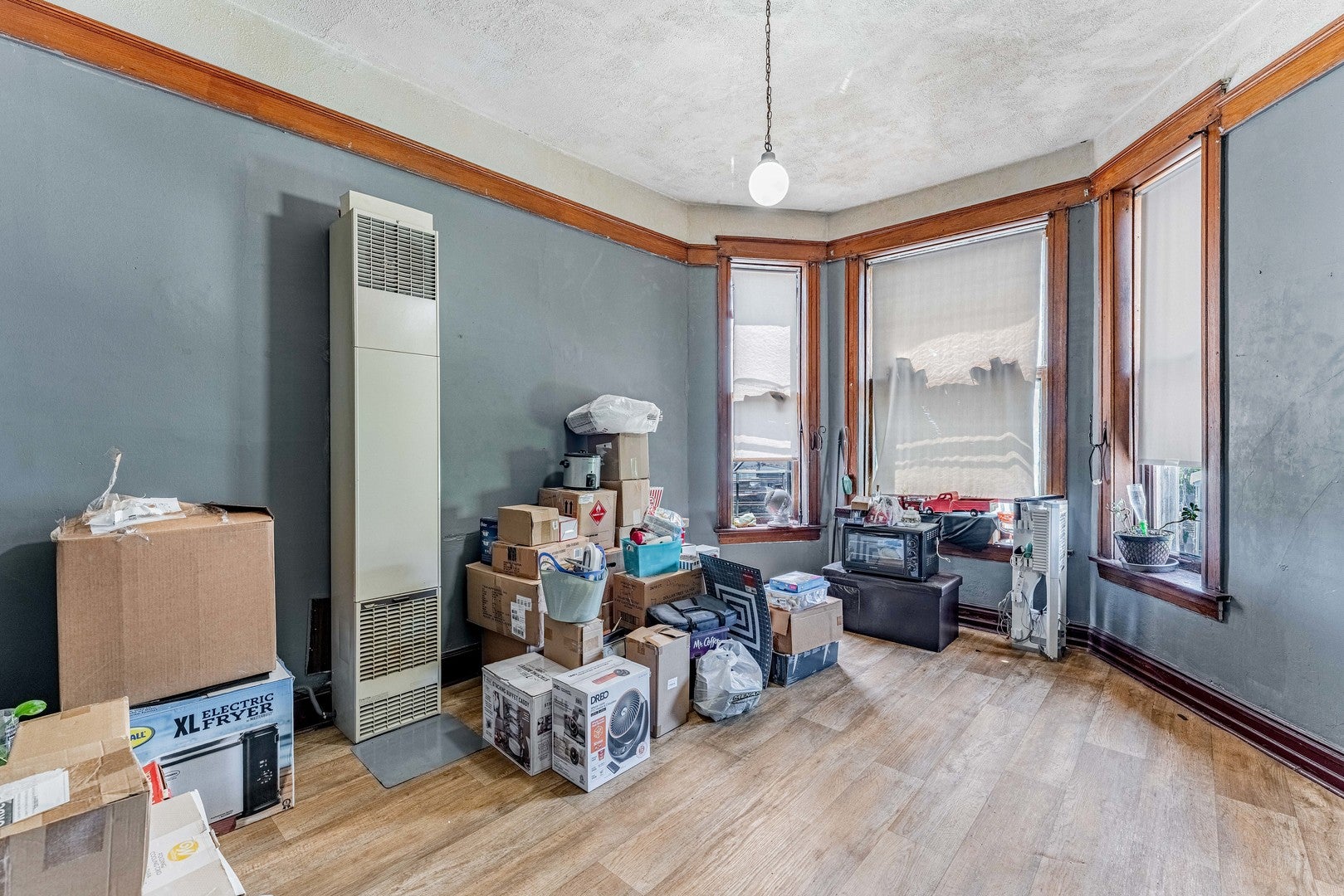 1627 N Kedzie Avenue