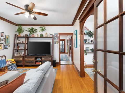 Tiny photo for 623 Franklin Street, Downers Grove, IL 60515 (MLS # 12554468)