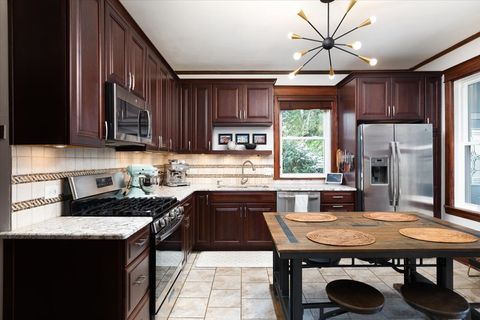 Tiny photo for 623 Franklin Street, Downers Grove, IL 60515 (MLS # 12554468)