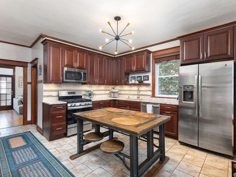 Tiny photo for 623 Franklin Street, Downers Grove, IL 60515 (MLS # 12554468)