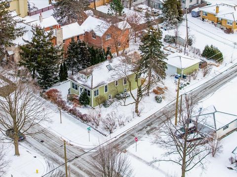 Tiny photo for 623 Franklin Street, Downers Grove, IL 60515 (MLS # 12554468)