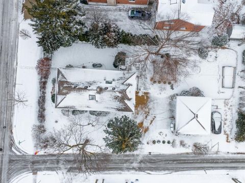 Tiny photo for 623 Franklin Street, Downers Grove, IL 60515 (MLS # 12554468)