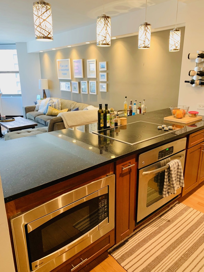 535 N Michigan Avenue 812