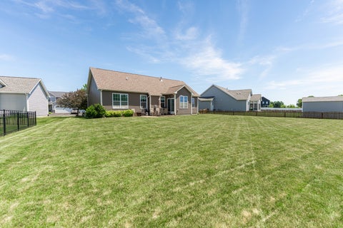 Tiny photo for 2331 Coventry Circle S, Sycamore, IL 60178 (MLS # 12706993)