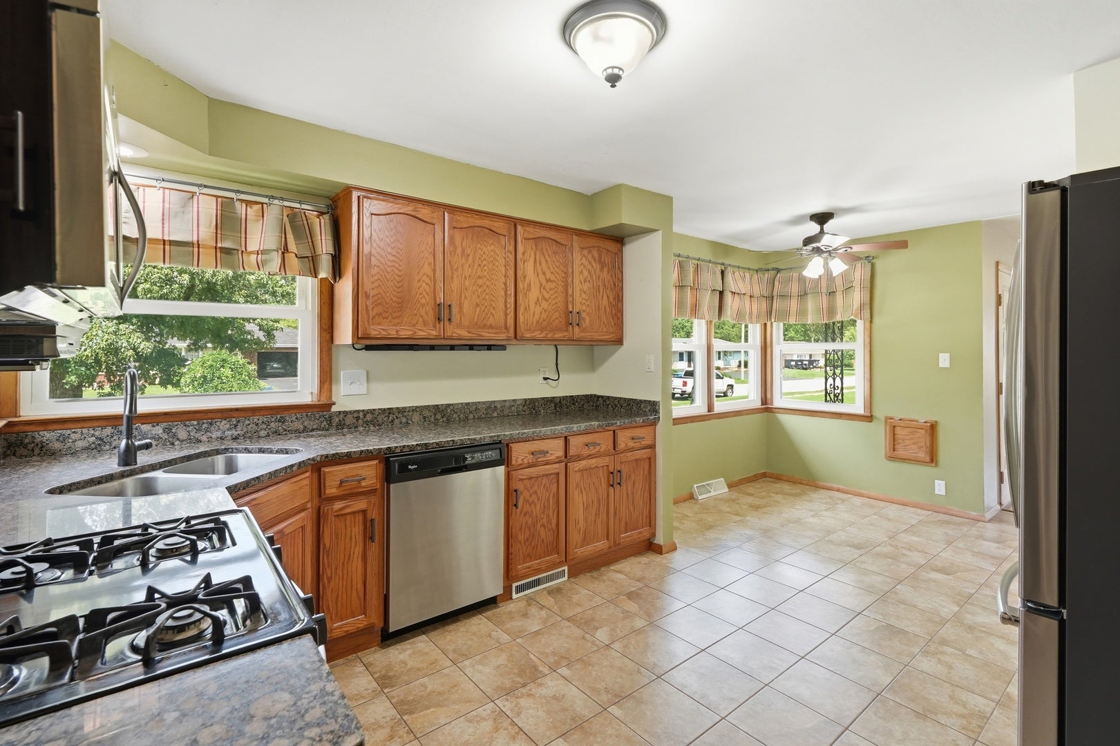 370 Oakwood Drive