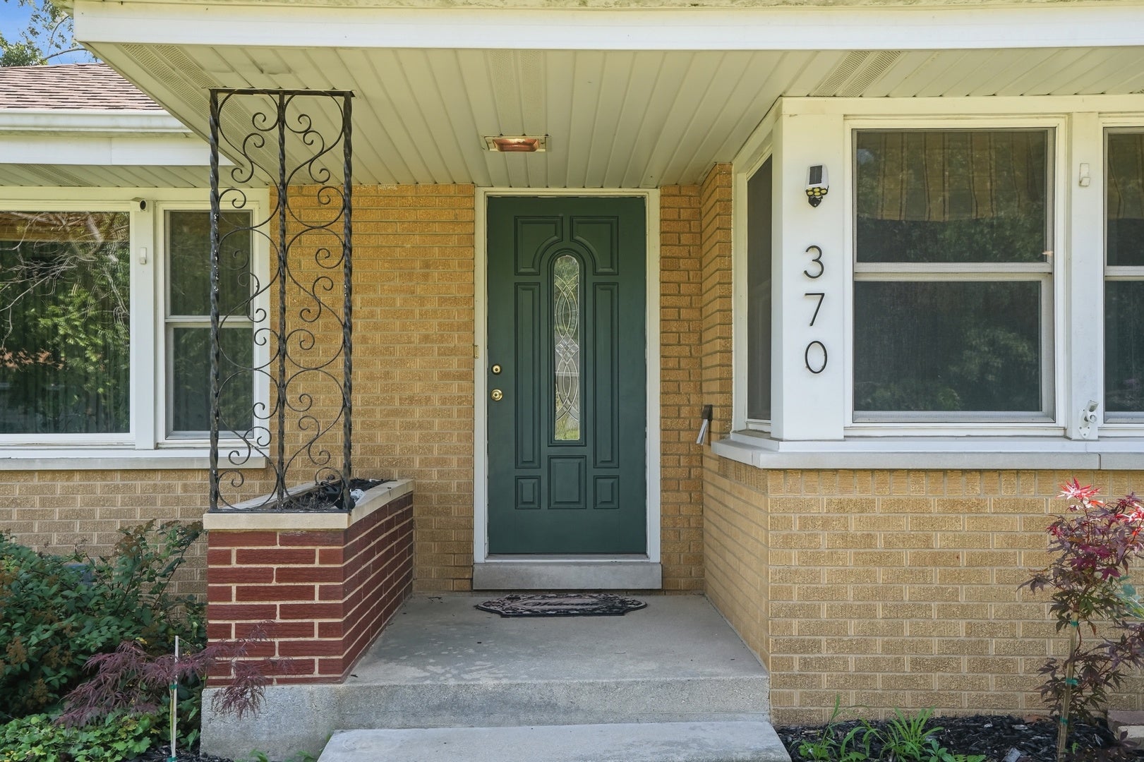 370 Oakwood Drive