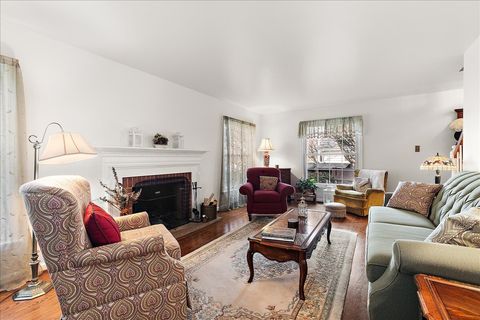 Tiny photo for 809 Elm Street, Flossmoor, IL 60422 (MLS # 12562291)