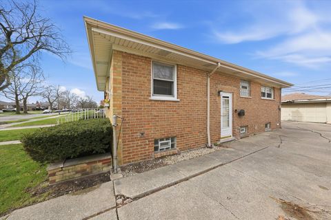 Tiny photo for 7720 S Kolmar Avenue, Chicago, IL 60652 (MLS # 12603992)
