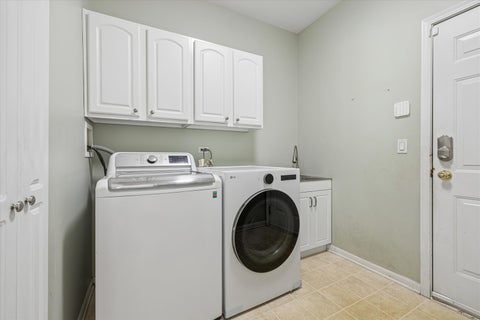 Tiny photo for 1230 W Claridge Court, Palatine, IL 60067 (MLS # 12648527)