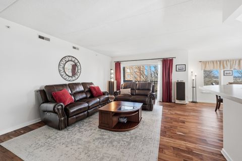 Tiny photo for Elk Grove Village, IL 60007 (MLS # 12596177)