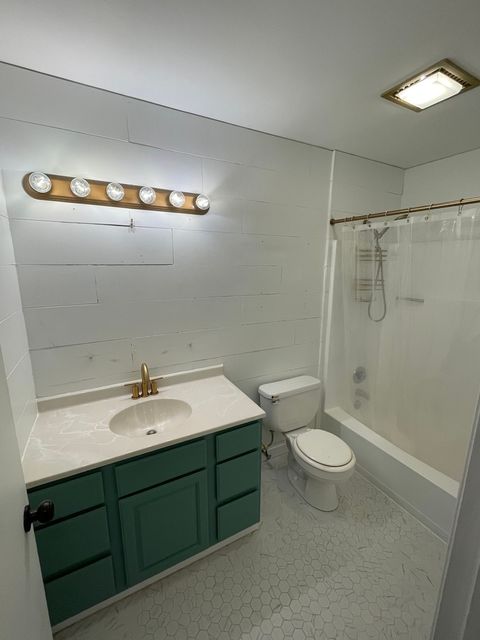 Tiny photo for 248 Fox Trail Drive, Bourbonnais, IL 60914 (MLS # 12556237)