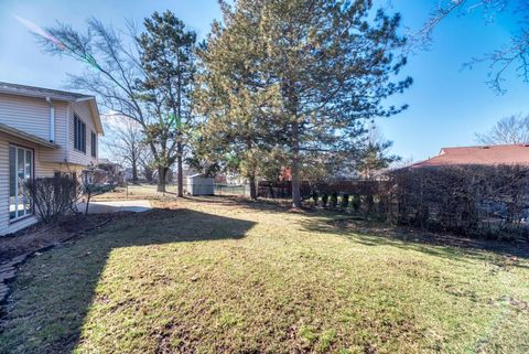Tiny photo for 182 Lockwood Lane, Bloomingdale, IL 60108 (MLS # 12598404)